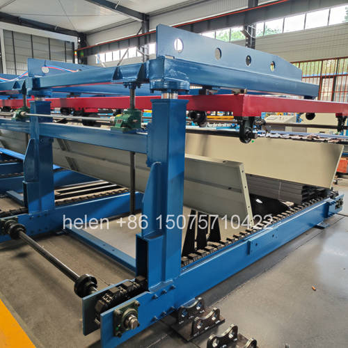 Automatic stacking machine for the color steel corrugated iron curving line ensuring neat and efficient panel arrangement