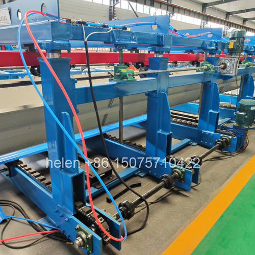Automatic stacking machine for the color steel corrugated curving line ensuring neat and efficient panel arrangement