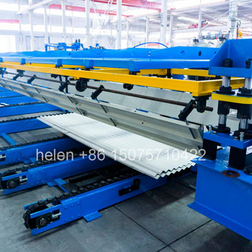 Automatic stacking machine for the color steel corrugated roof sheet making line ensuring neat and efficient panel arrangement