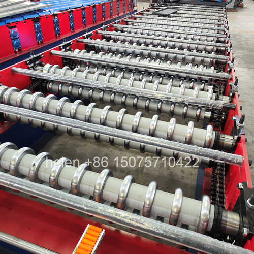 Full display of the color steel corrugated roofing machine showcasing its compact and reasonable structure
