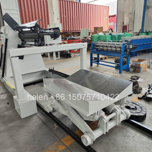 Hydraulic uncoiler of the metal corrugated tile roll forming machine for smooth and safe material loading